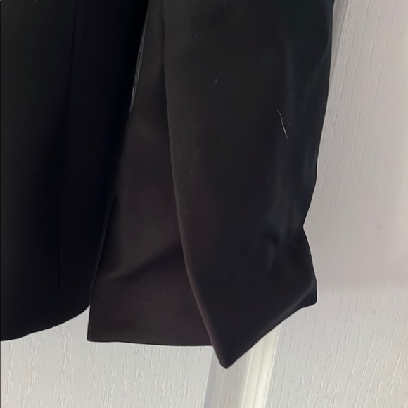 SPANX Black Blazer with Classic Silhouette for Business - Picture 4 of 9